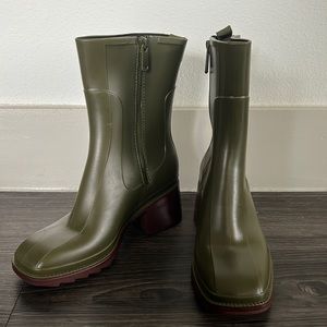 Hunter Green Ego Shoes Rain Boots - Size 9, Worn Once